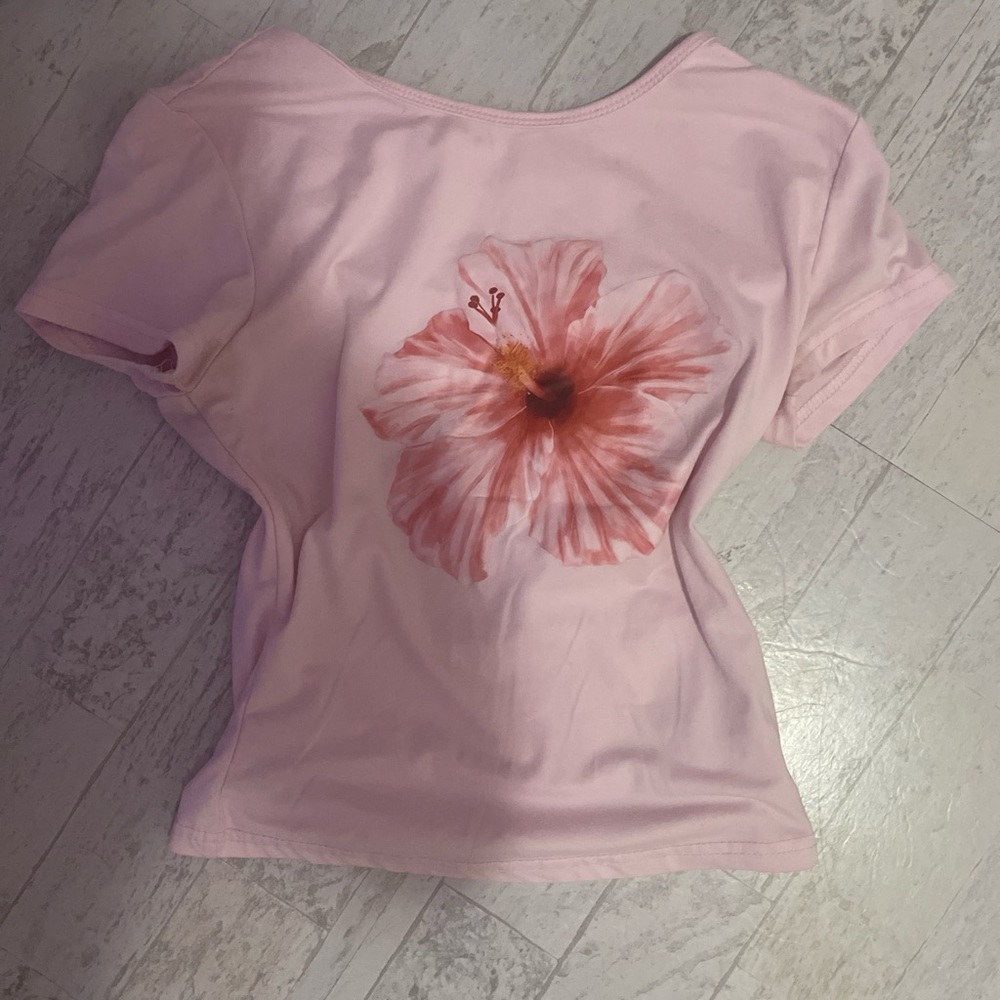 SHEIN Light Pink Hibiscus Short Sleeve Top